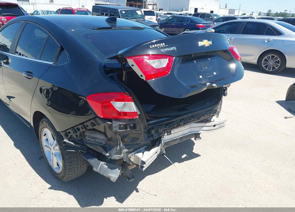 2017 CHEVROLET CRUZE LT AUTO VIN: 1G1BE5SM3H7111273