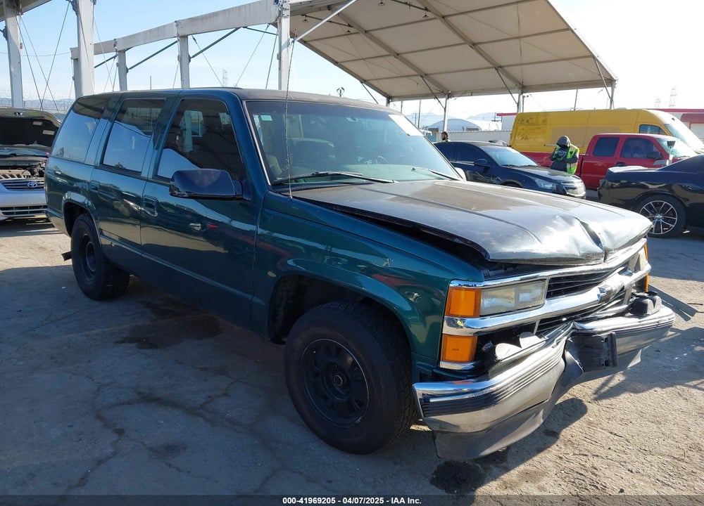 1996 CHEVROLET TAHOE C1500 VIN: 1GNEC13R2TJ427439