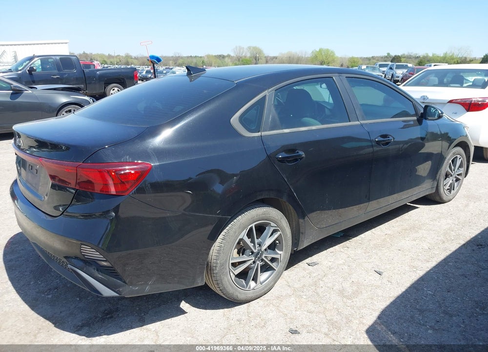 2022 KIA FORTE VIN: 3KPF24AD6NE469430