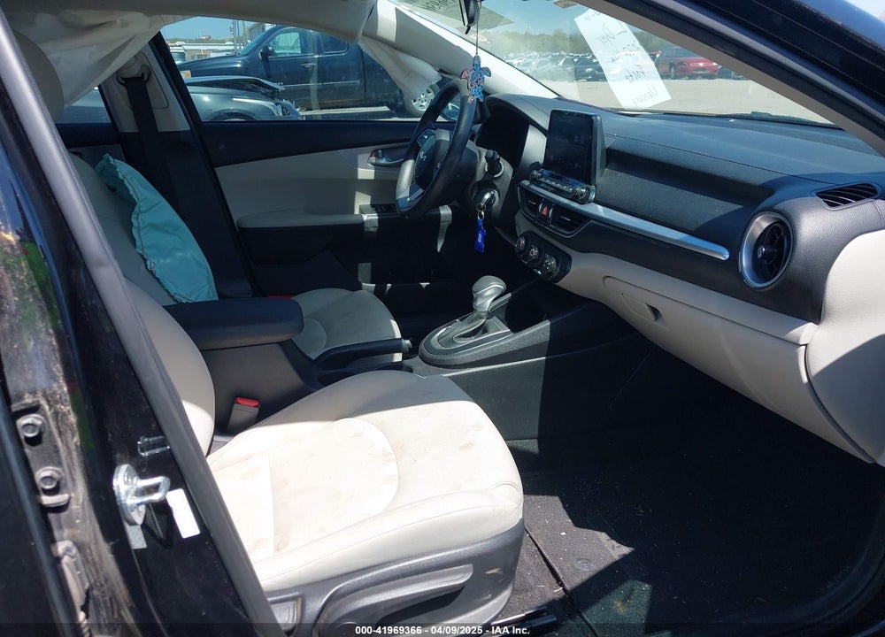 2022 KIA FORTE VIN: 3KPF24AD6NE469430