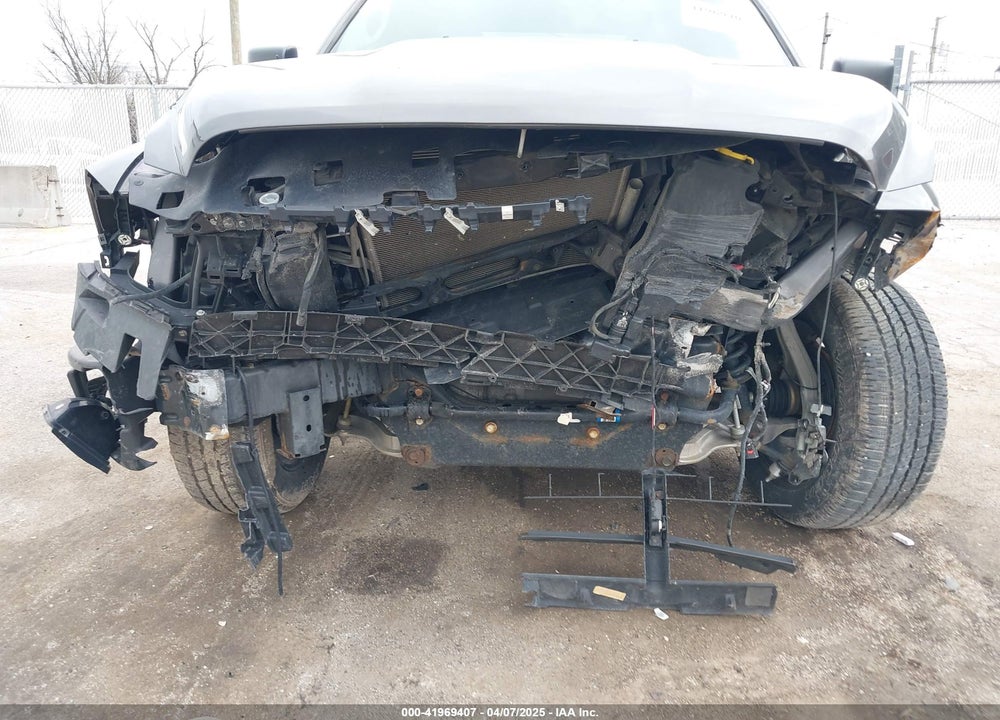 2019 RAM 1500 CLASSIC EXPRESS  4X4 6'4" BOX VIN: 1C6RR7FG1KS547920