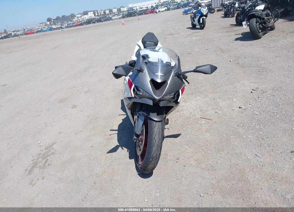 2025 KAWASAKI ZX636 K VIN: JKBZXJJ14SA020156