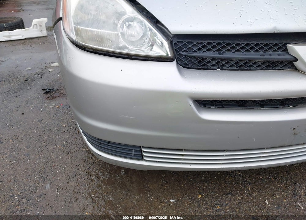 2005 TOYOTA SIENNA CE VIN: 5TDZA23C95S309539