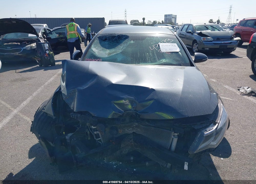 2020 KIA OPTIMA VIN: 5XXGT4L34LG423203