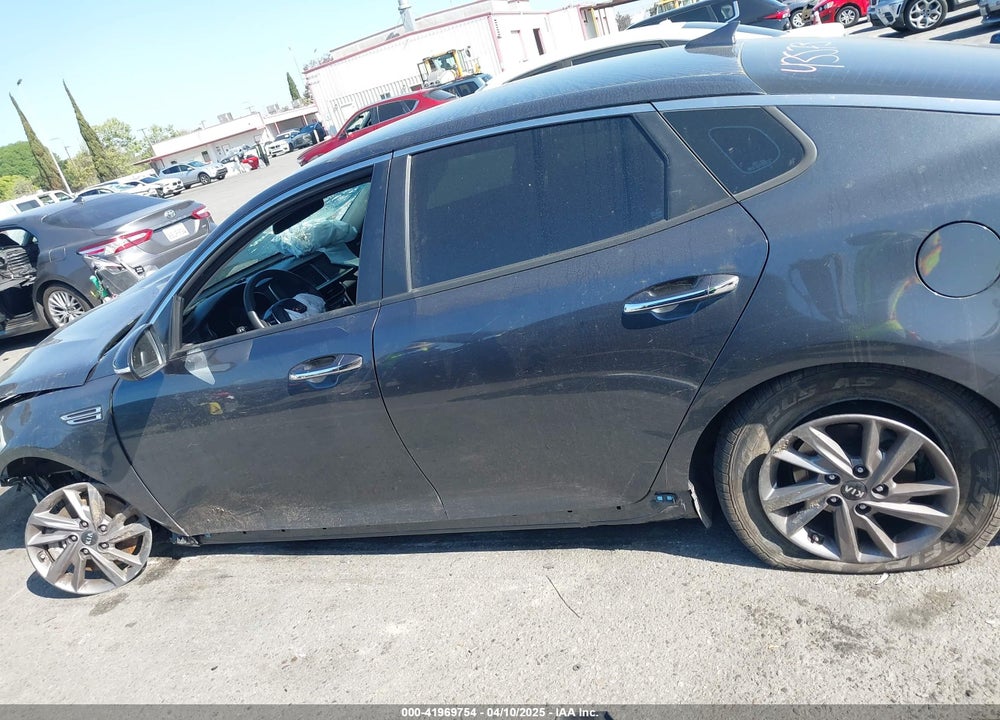 2020 KIA OPTIMA VIN: 5XXGT4L34LG423203