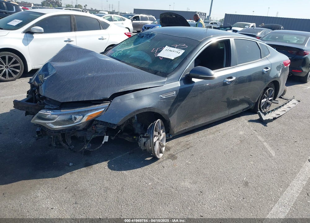 2020 KIA OPTIMA VIN: 5XXGT4L34LG423203