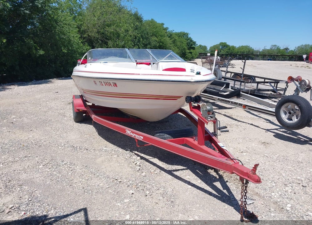 2003 LARSON OTHER VIN: LAR68680G203