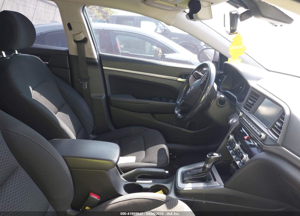 2019 HYUNDAI ELANTRA VALUE EDITION VIN: KMHD84LF4KU858807