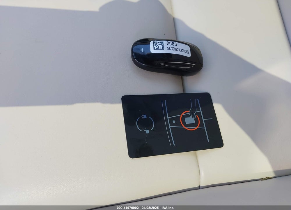 2020 TESLA MODEL X VIN: 5YJXCDE20LF302966