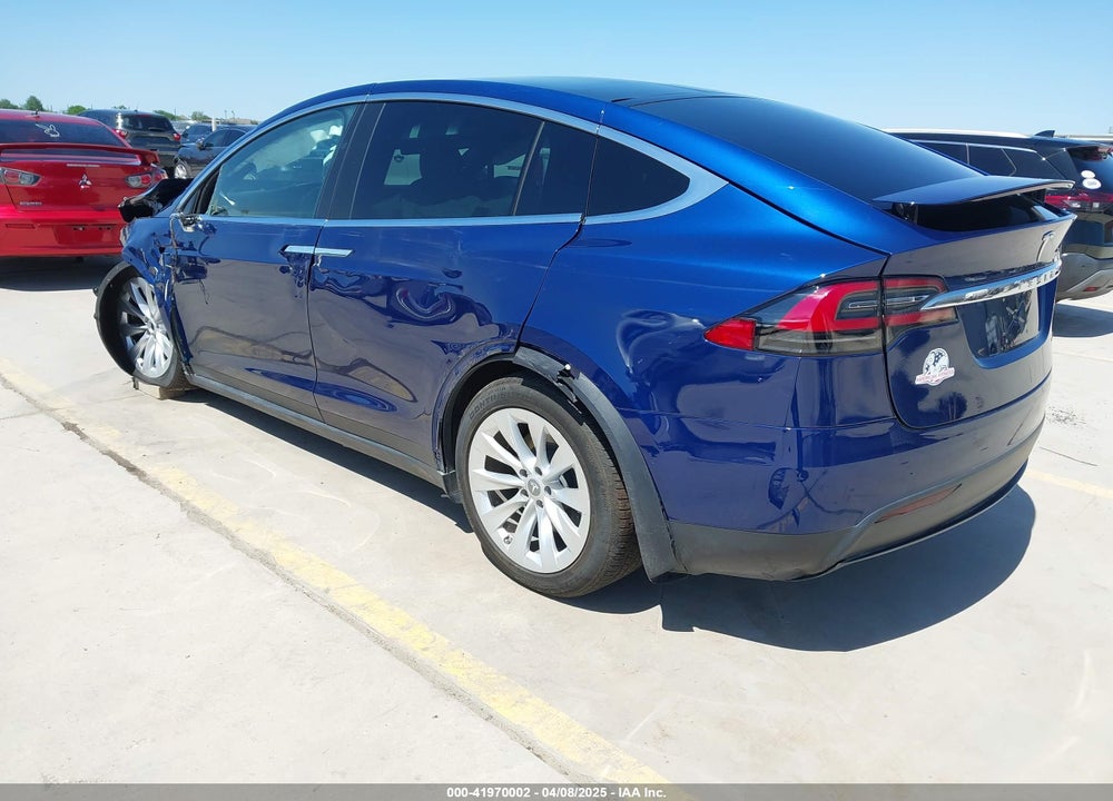 2020 TESLA MODEL X VIN: 5YJXCDE20LF302966