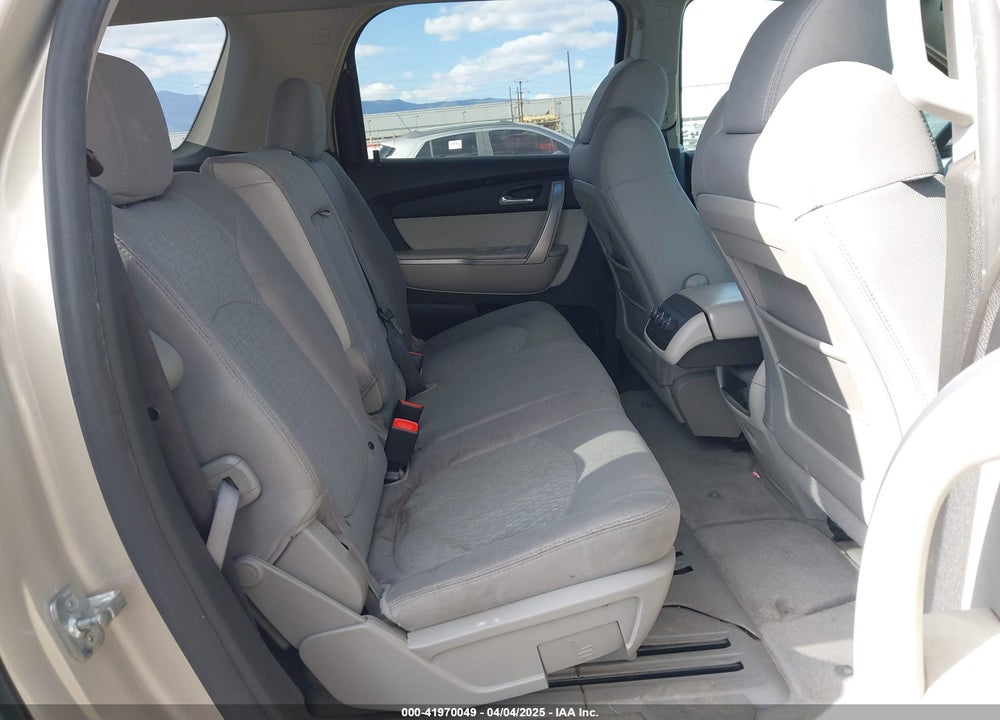 2008 GMC ACADIA VIN: 1GKER13728J205386