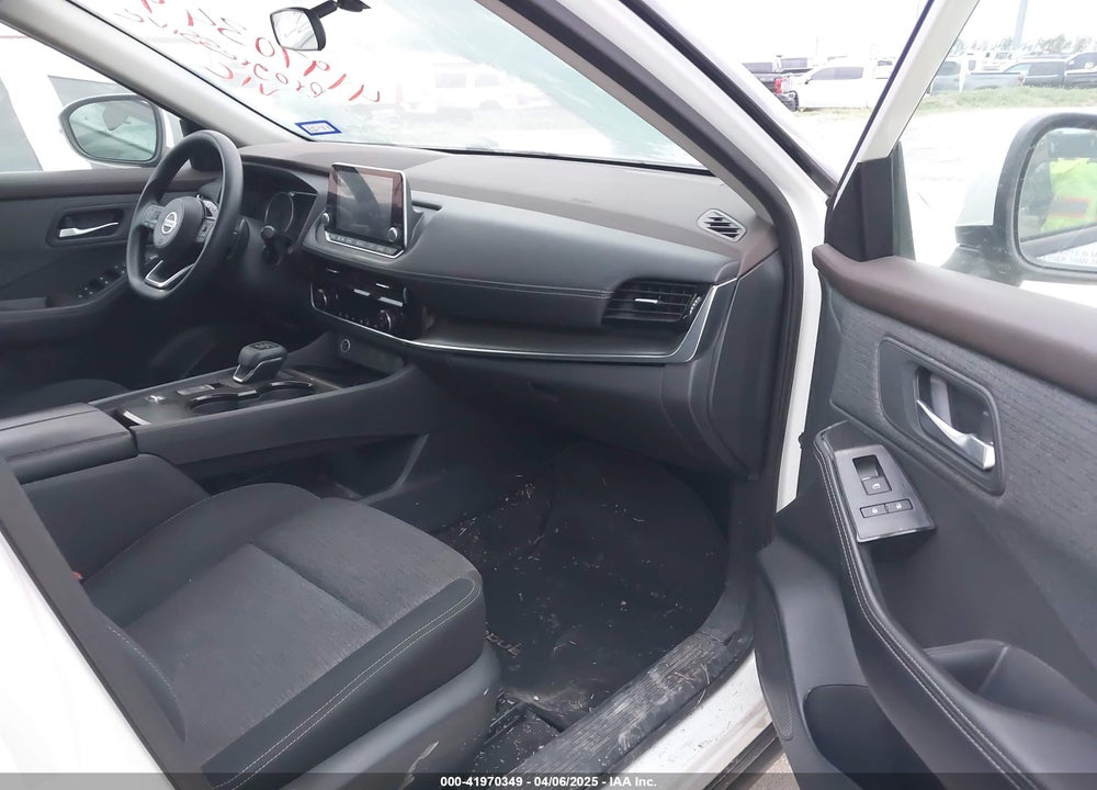 2021 NISSAN ROGUE SV FWD VIN: 5N1AT3BA2MC833169