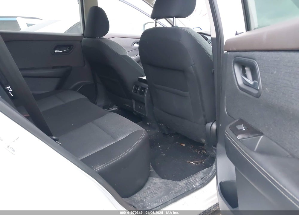 2021 NISSAN ROGUE SV FWD VIN: 5N1AT3BA2MC833169