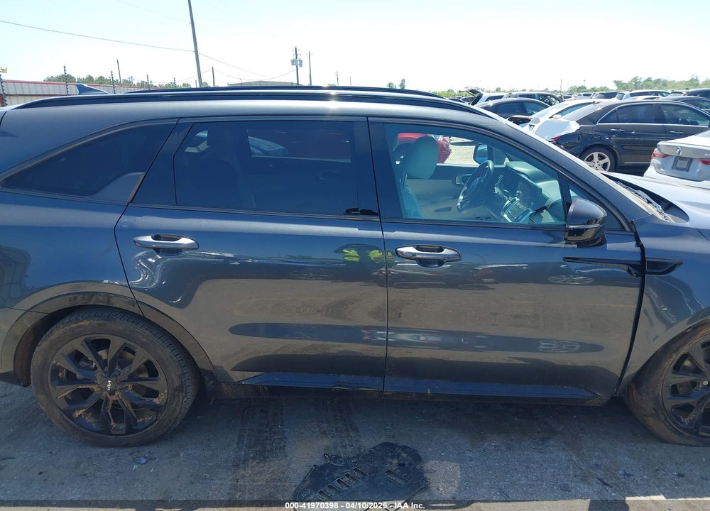 2023 KIA SORENTO SX VIN: 5XYRK4LF3PG242259