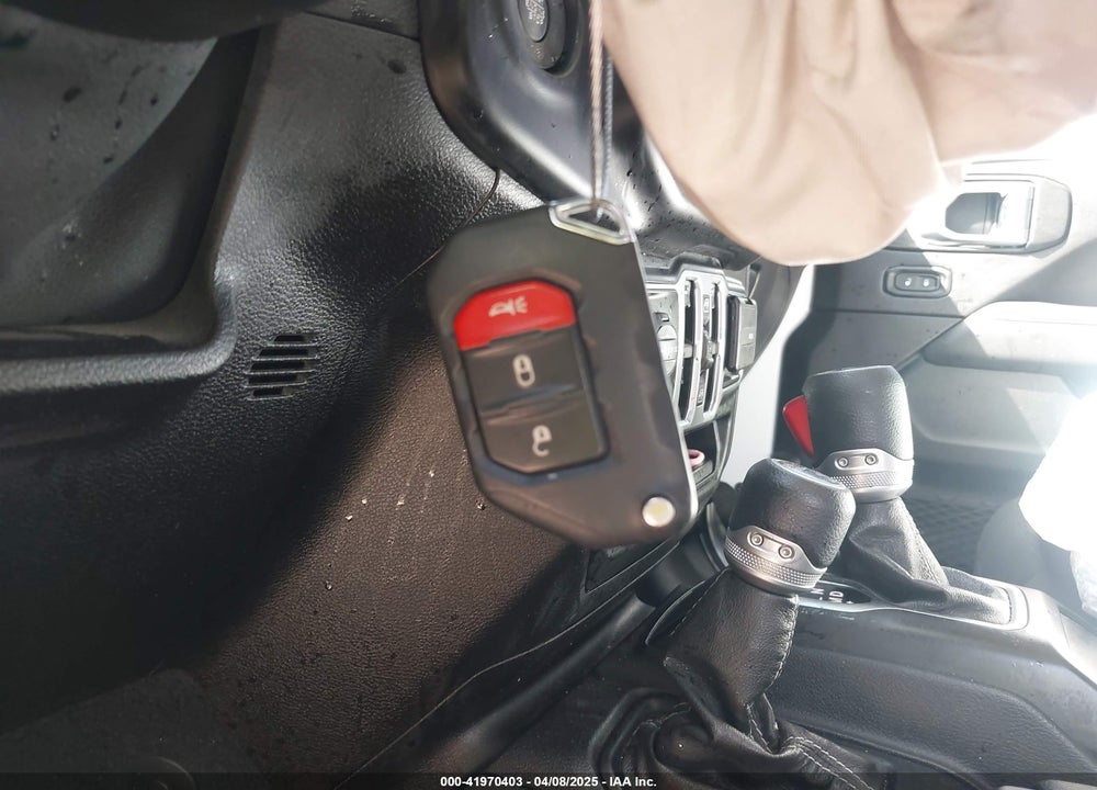2020 JEEP WRANGLER UNLIMITED VIN: 1C4HJXENXLW213553