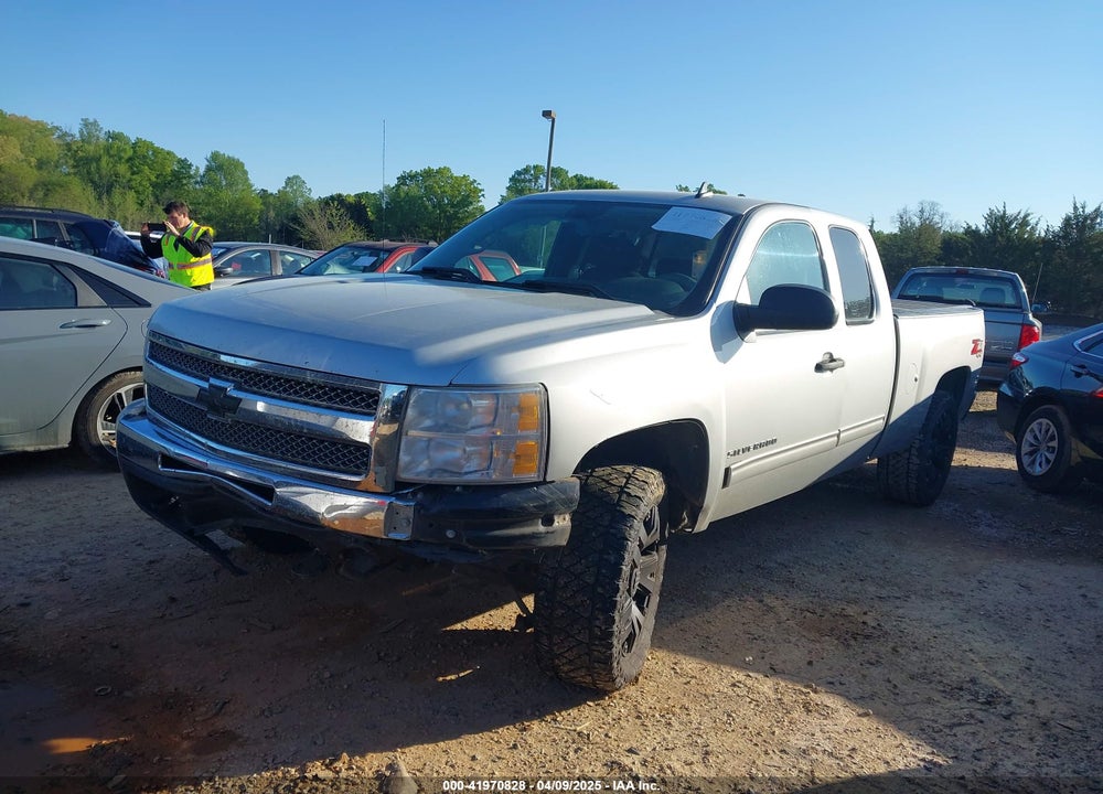 2011 CHEVROLET SILVERADO VIN: 1GCRKSE38BZ307298
