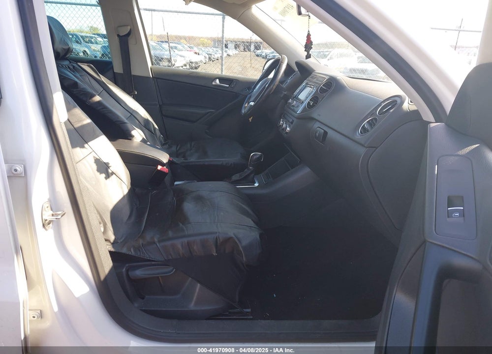 2013 VOLKSWAGEN TIGUAN VIN: WVGBV7AX7DW511699