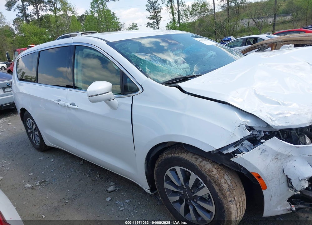 2022 CHRYSLER PACIFICA HYBRID TOURING L VIN: 2C4RC1L78NR129890