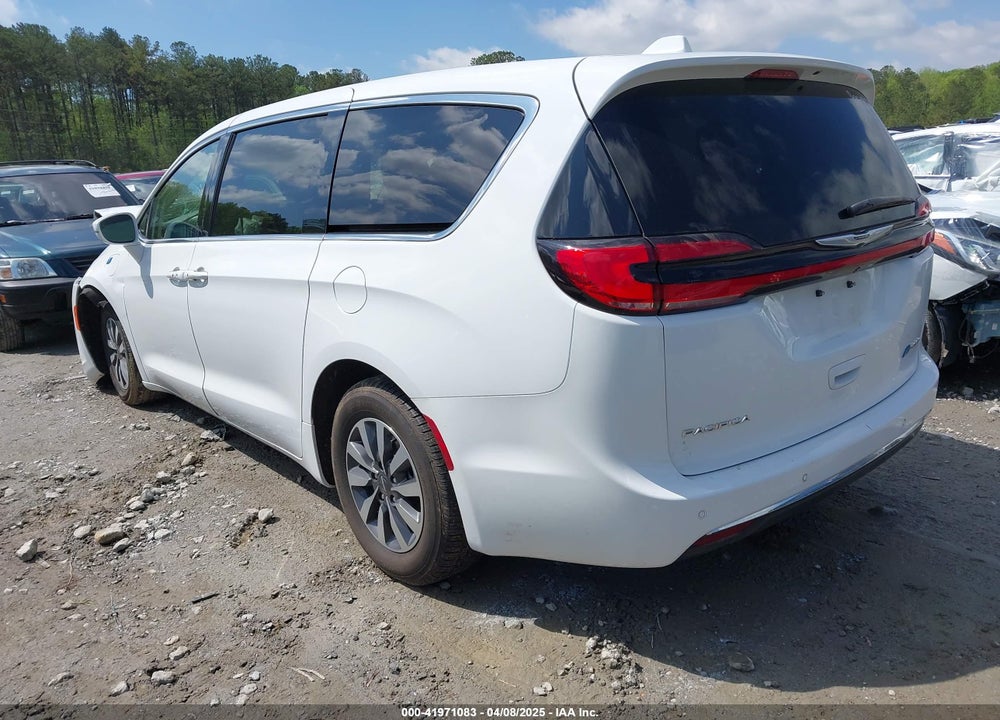 2022 CHRYSLER PACIFICA HYBRID TOURING L VIN: 2C4RC1L78NR129890