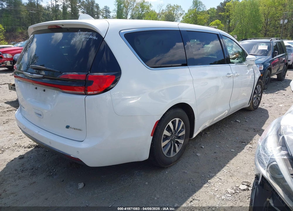 2022 CHRYSLER PACIFICA HYBRID TOURING L VIN: 2C4RC1L78NR129890