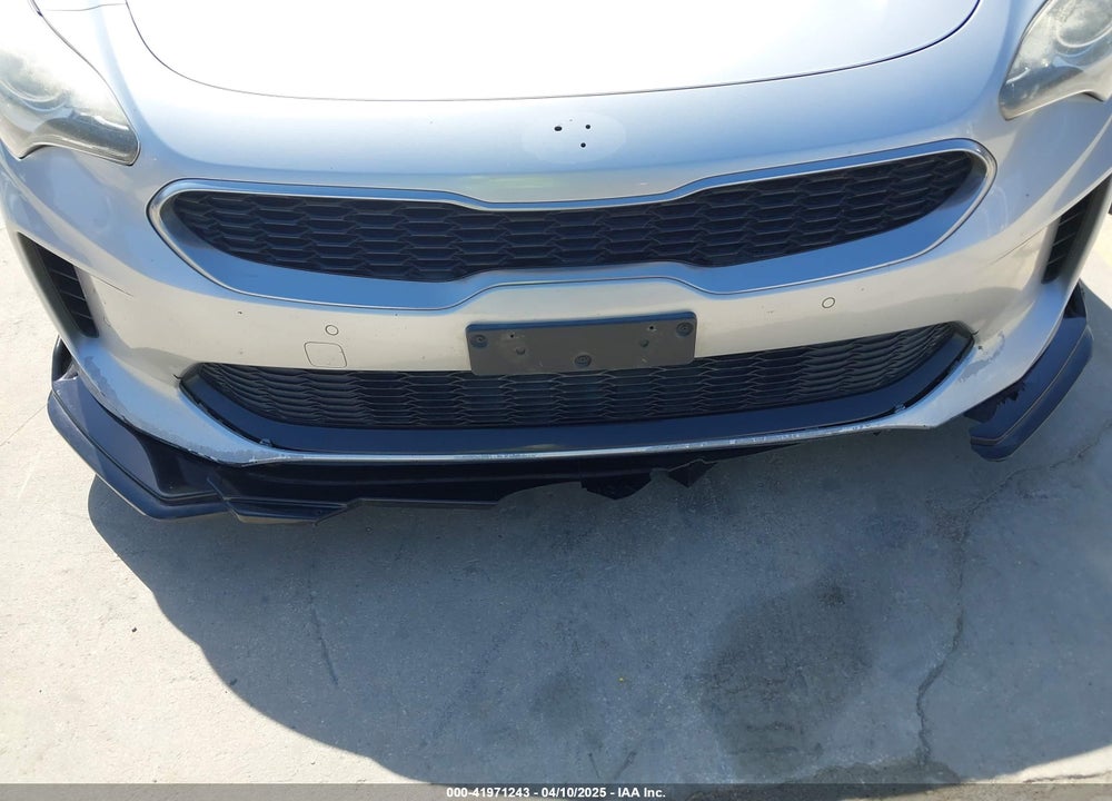2018 KIA STINGER VIN: KNAE15LA8J6033022
