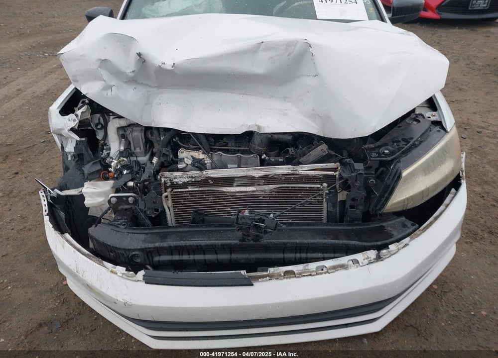 2016 VOLKSWAGEN JETTA 1.4T SE VIN: 3VWD67AJ5GM221145
