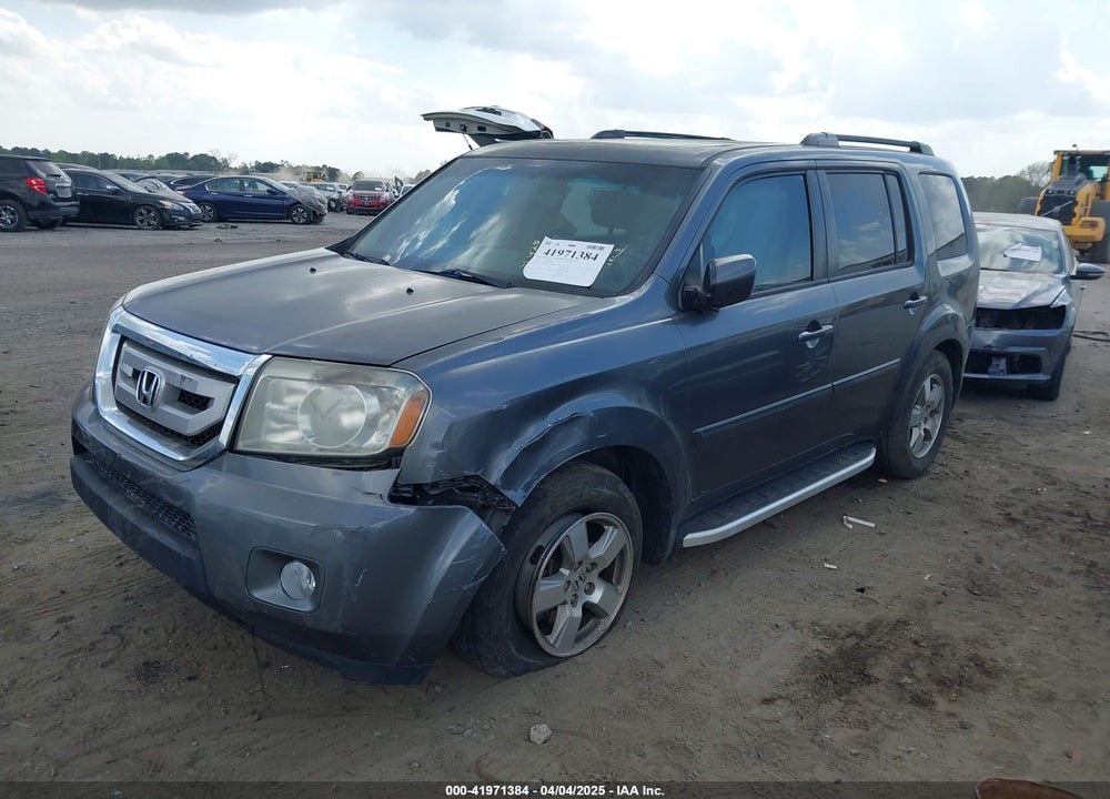 2011 HONDA PILOT VIN: 5FNYF3H69BB023003