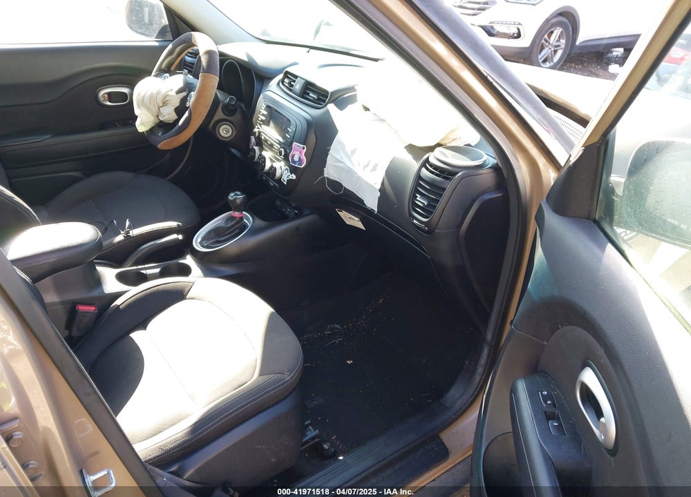 2015 KIA SOUL VIN: KNDJN2A2XF7216388