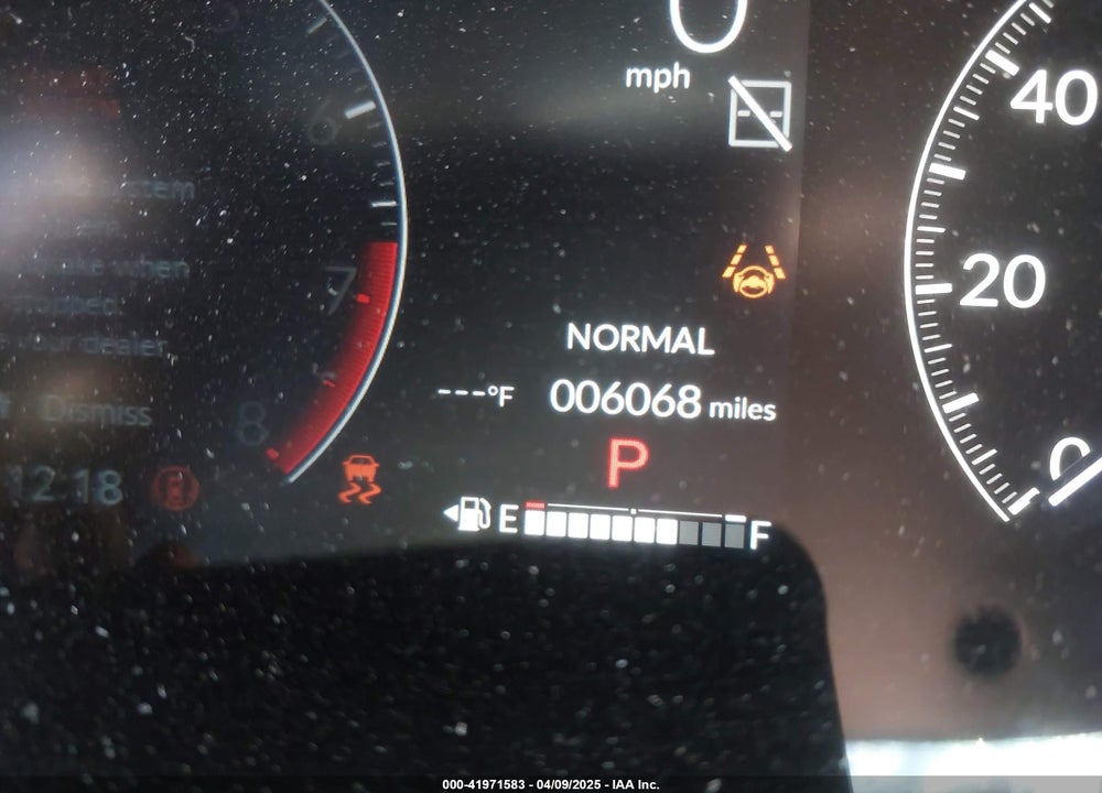 2025 HONDA HR-V AWD LX VIN: 3CZRZ2H36SM744266