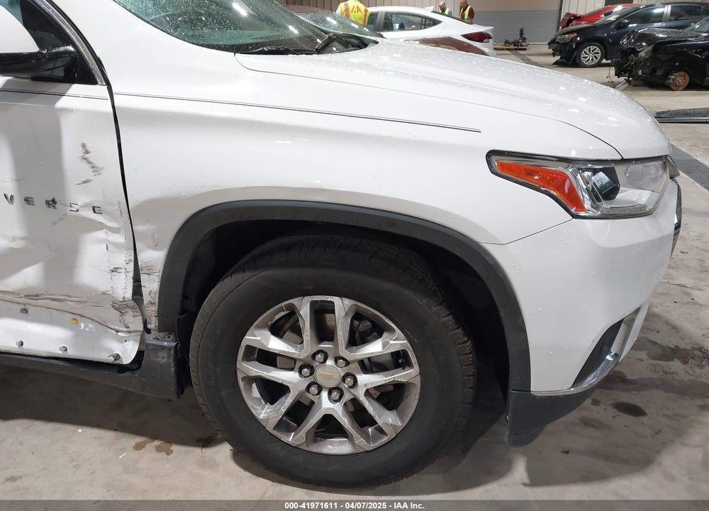 2020 CHEVROLET TRAVERSE FWD LT CLOTH VIN: 1GNERGKW0LJ132610