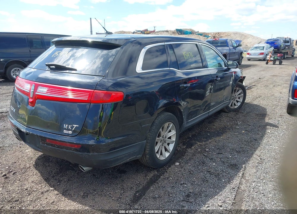 2016 LINCOLN MKT VIN: 2LMHJ5NK7GBL00747