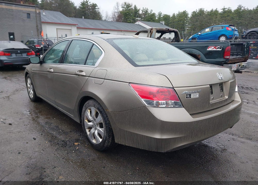 2009 HONDA ACCORD VIN: 1HGCP26879A063185