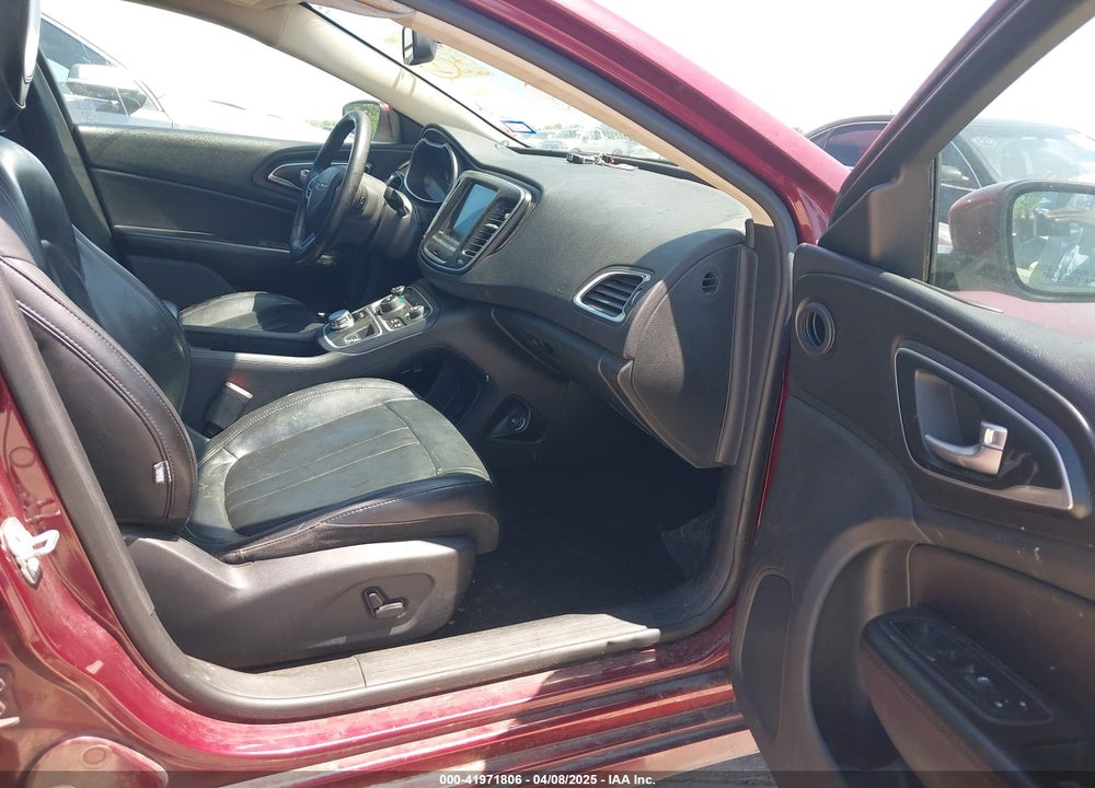 2017 CHRYSLER 200 VIN: 1C3CCCAB2HN502176