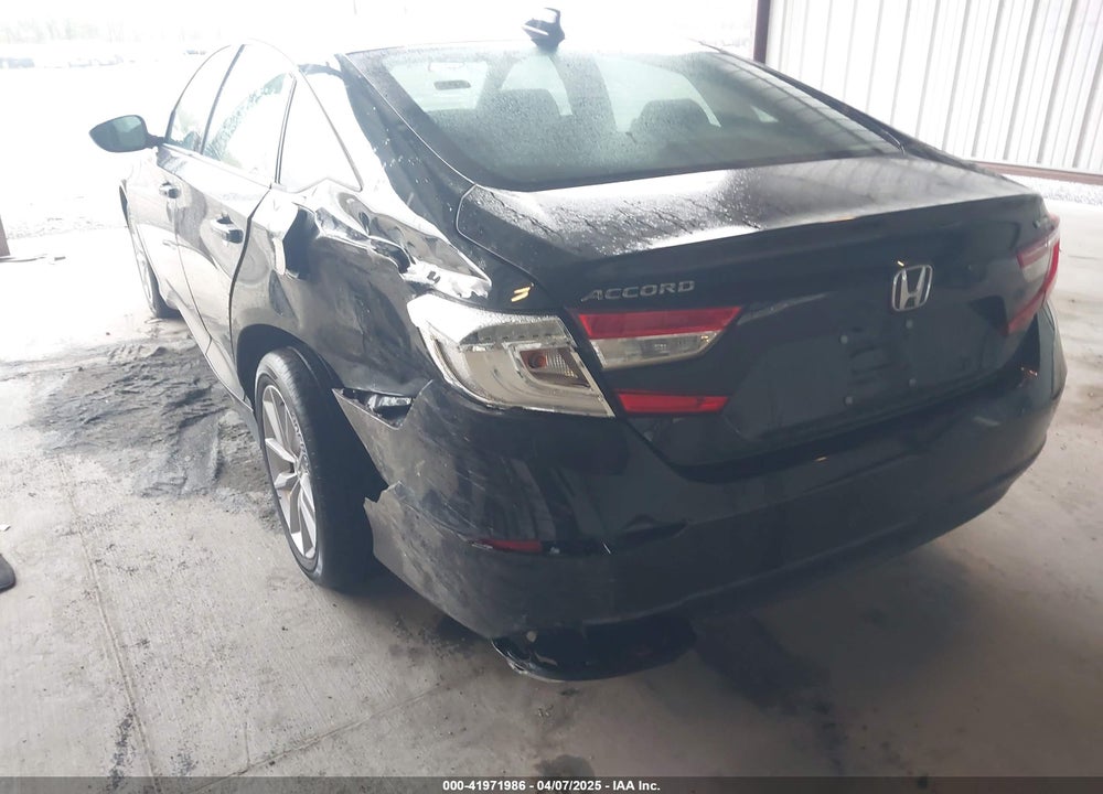 2022 HONDA ACCORD VIN: 1HGCV1F18NA014588