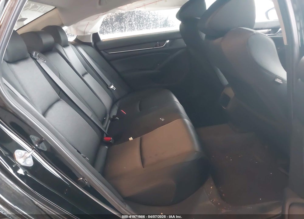 2022 HONDA ACCORD VIN: 1HGCV1F18NA014588