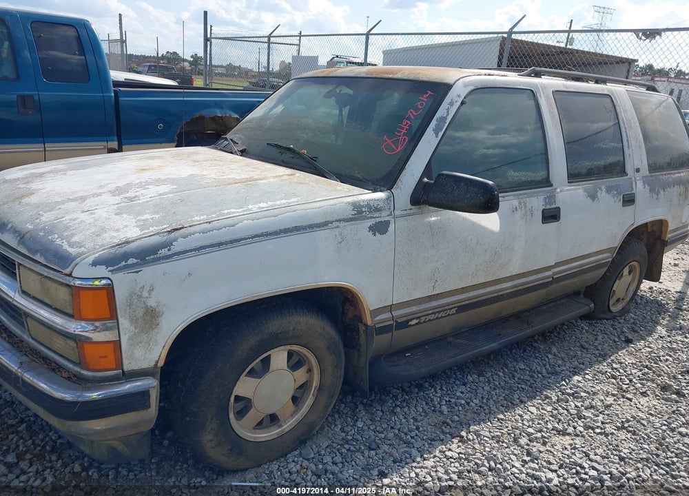 1999 CHEVROLET TAHOE LT VIN: 1GNEC13R3XJ539270