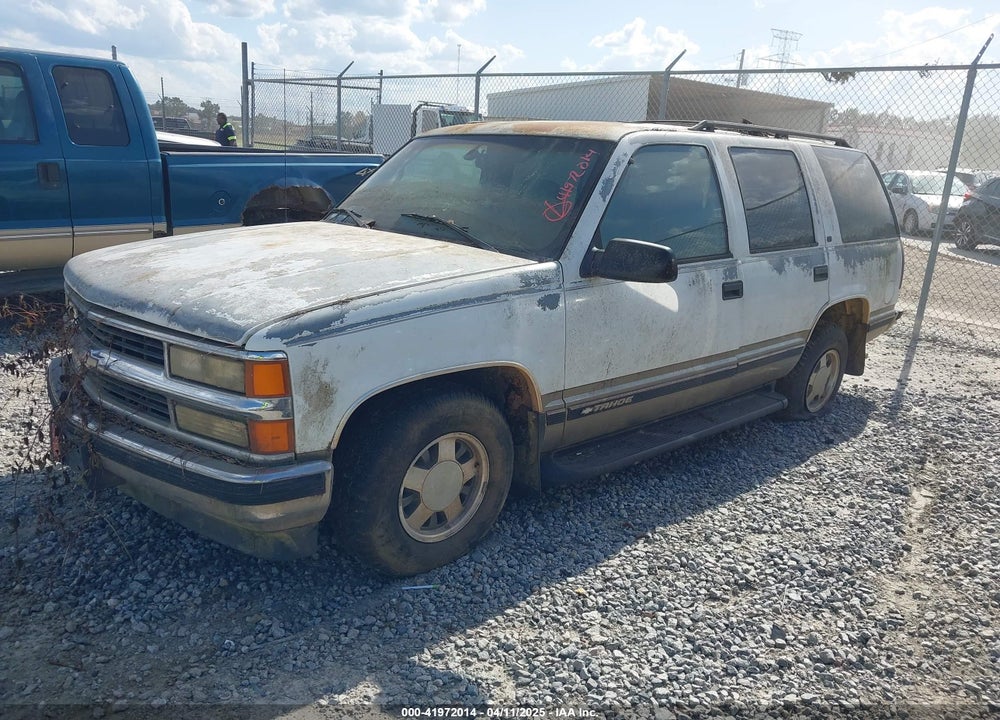 1999 CHEVROLET TAHOE LT VIN: 1GNEC13R3XJ539270