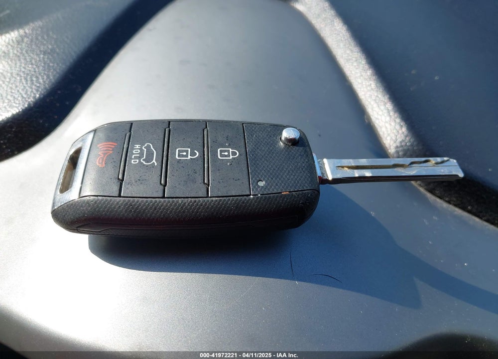 2015 KIA SPORTAGE VIN: KNDPBCAC9F7670651
