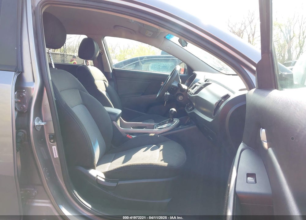 2015 KIA SPORTAGE VIN: KNDPBCAC9F7670651