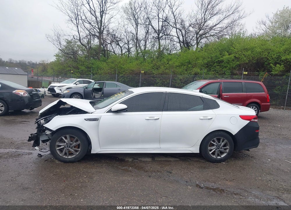 2019 KIA OPTIMA VIN: 5XXGT4L34KG343284
