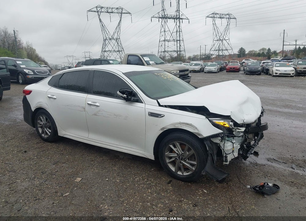 2019 KIA OPTIMA VIN: 5XXGT4L34KG343284