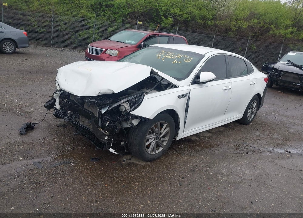 2019 KIA OPTIMA VIN: 5XXGT4L34KG343284