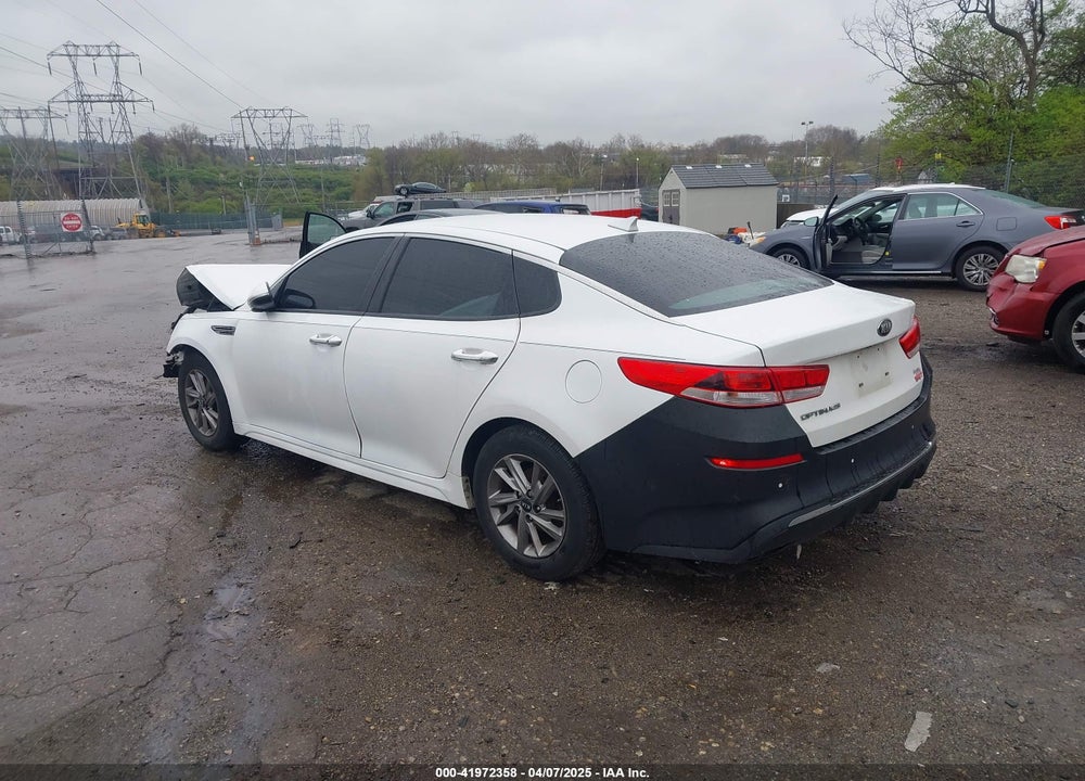 2019 KIA OPTIMA VIN: 5XXGT4L34KG343284