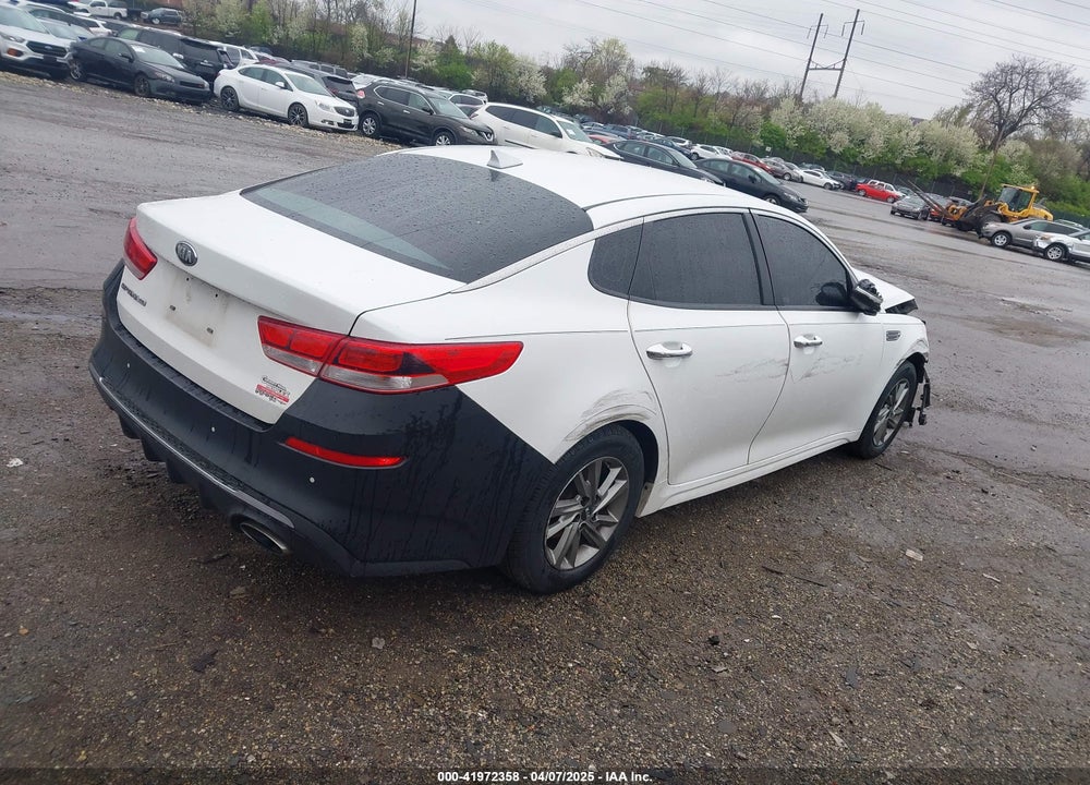 2019 KIA OPTIMA VIN: 5XXGT4L34KG343284