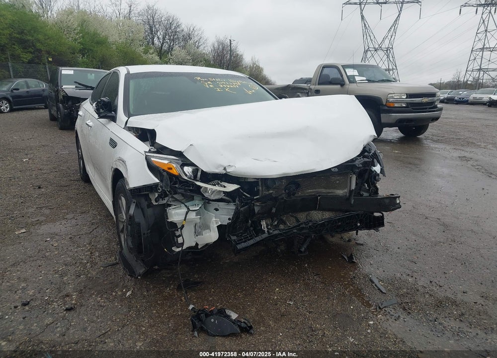 2019 KIA OPTIMA VIN: 5XXGT4L34KG343284