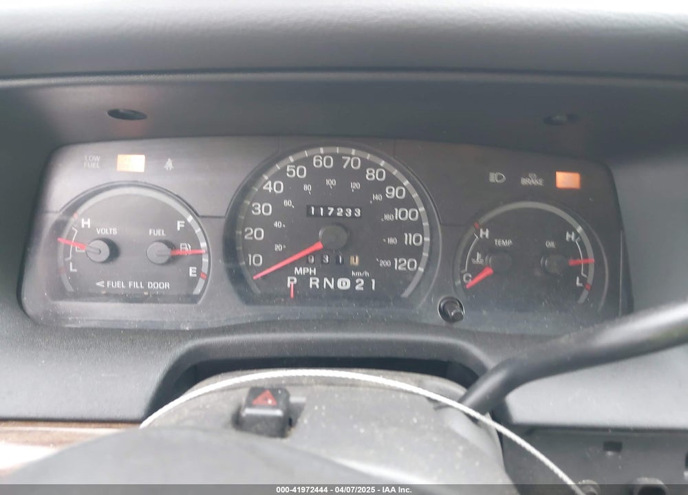 2001 FORD CROWN VICTORIA LX VIN: 2FAFP74W51X131351