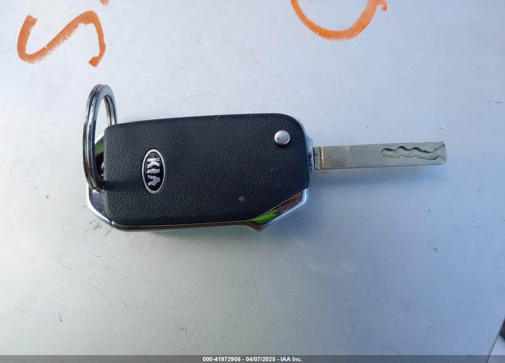 2021 KIA NIRO VIN: KNDCB3LC2M5486639