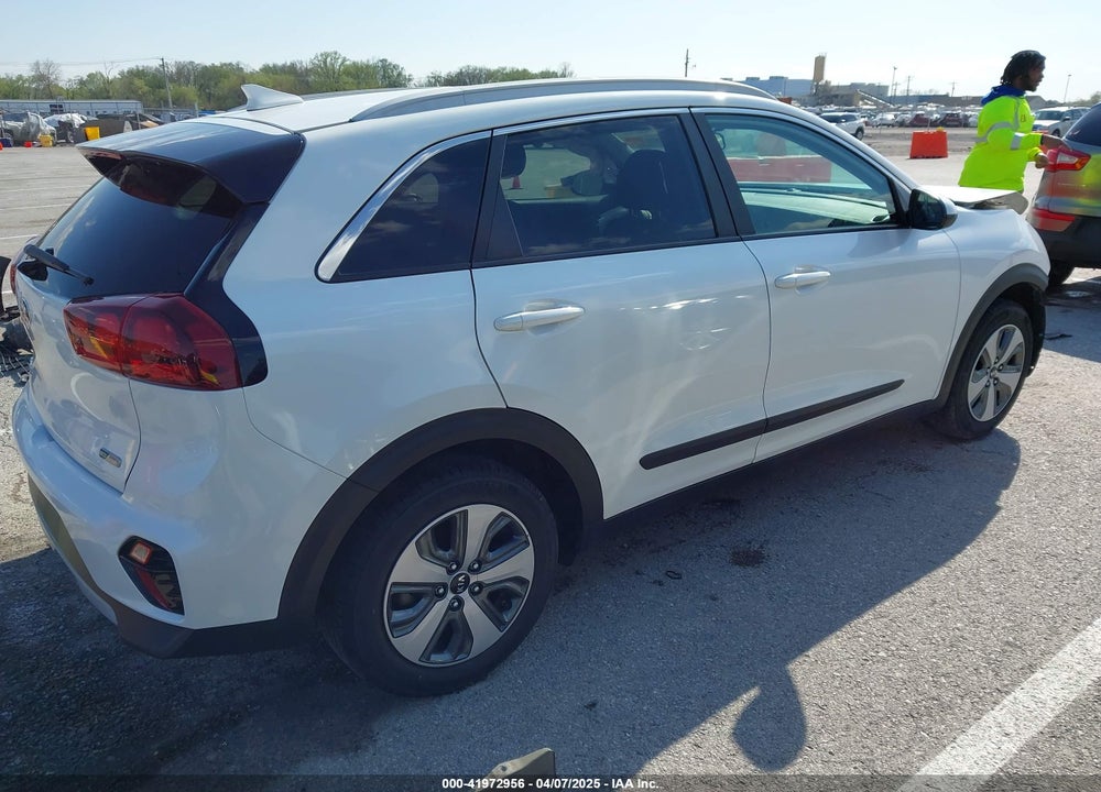 2021 KIA NIRO VIN: KNDCB3LC2M5486639