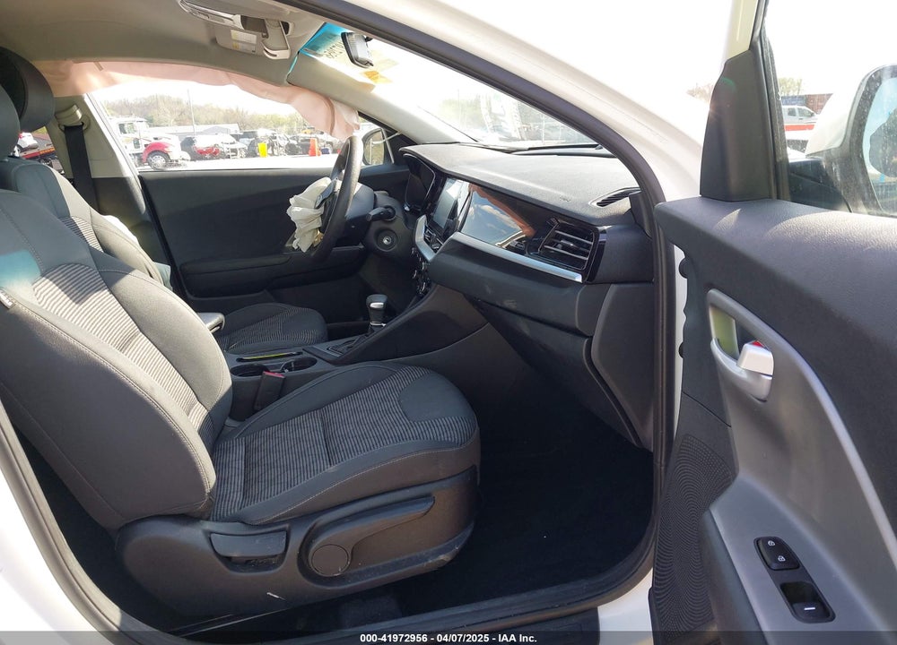 2021 KIA NIRO VIN: KNDCB3LC2M5486639