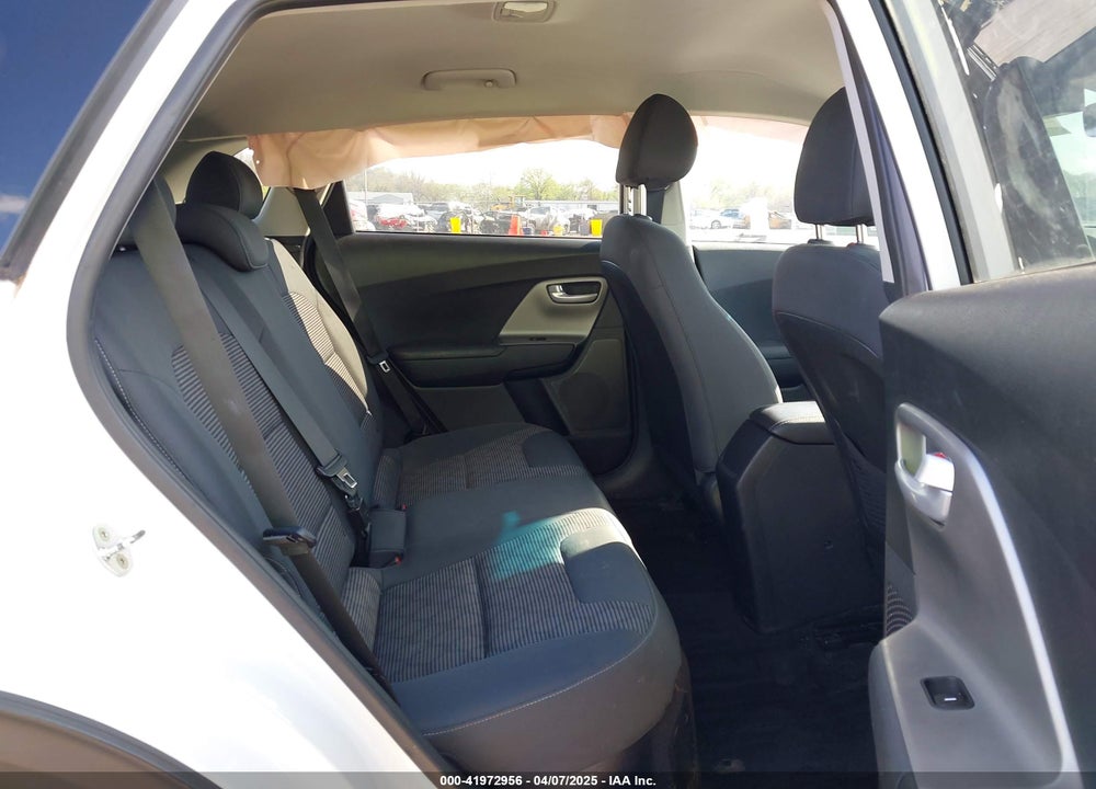 2021 KIA NIRO VIN: KNDCB3LC2M5486639